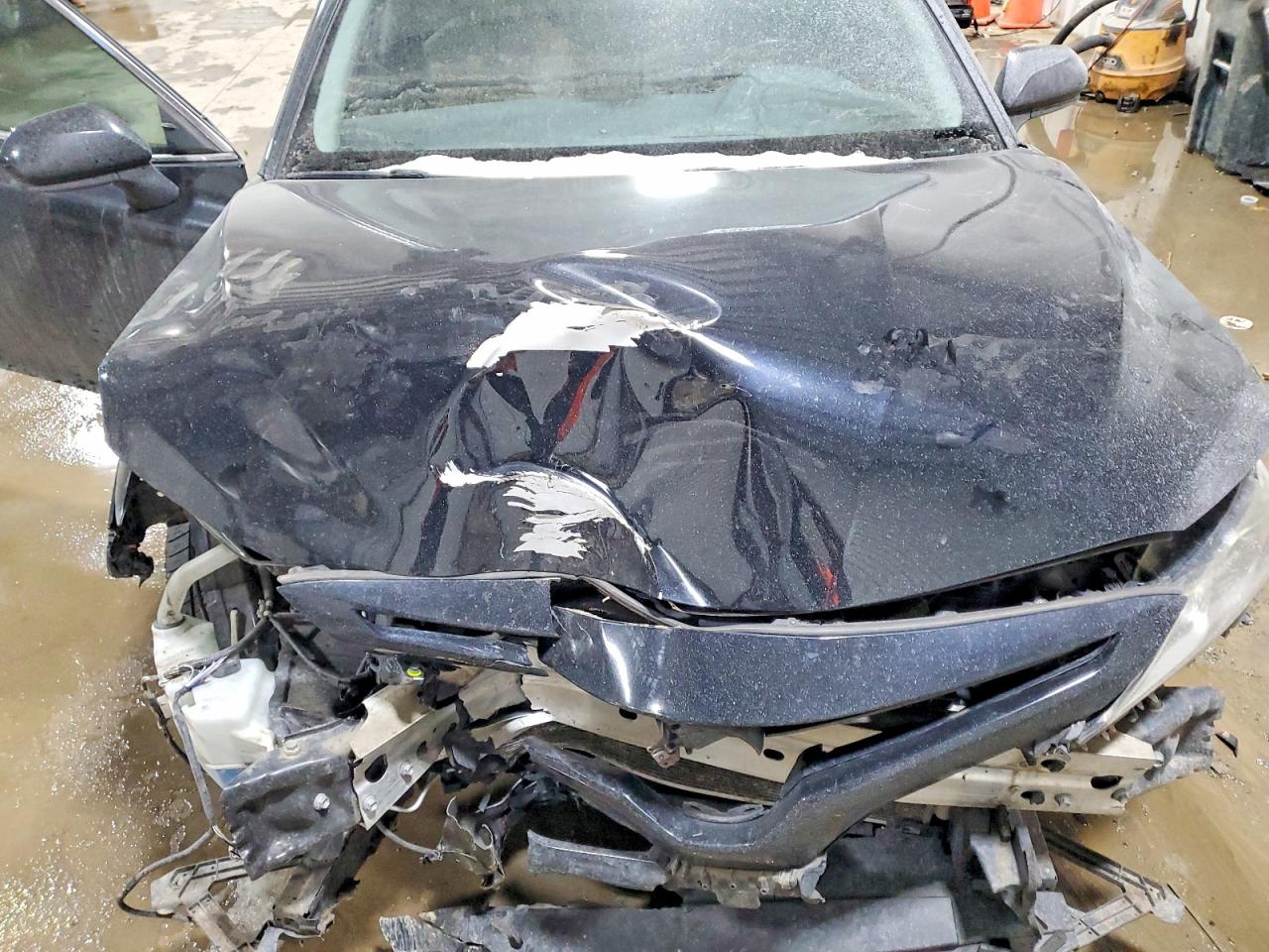 2019 TOYOTA CAMRY L photo 11