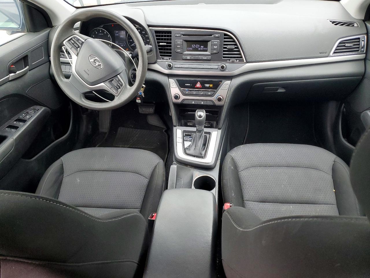 2018 HYUNDAI ELANTRA SE photo 8