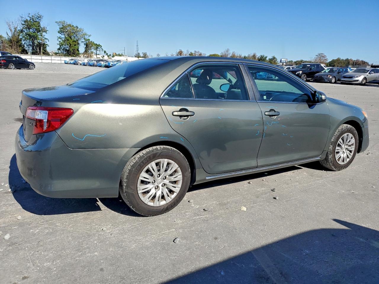 2012 TOYOTA CAMRY BASE photo 3
