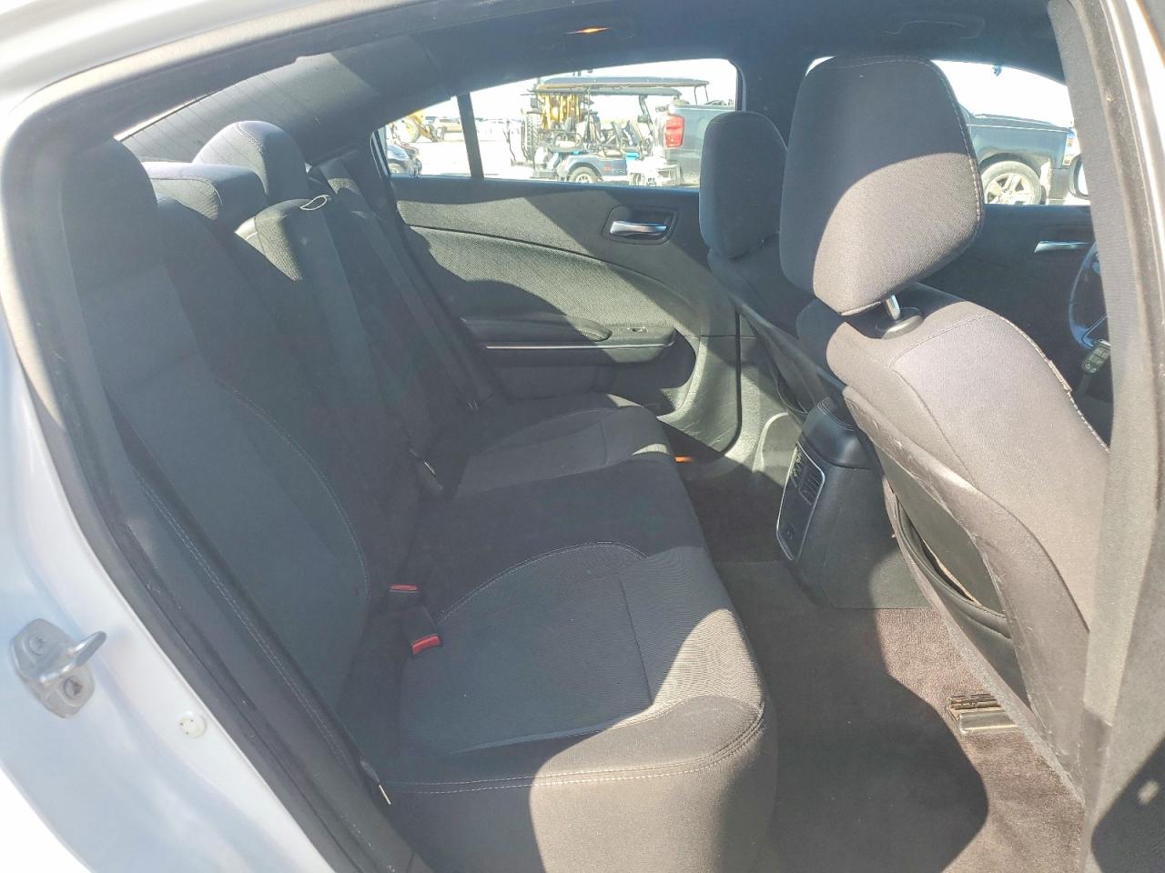 2016 DODGE CHARGER SE photo 10