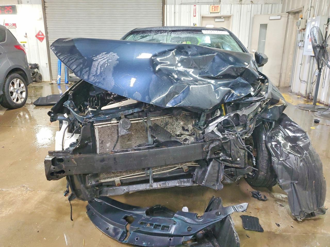 2017 TOYOTA CAMRY LE photo 5