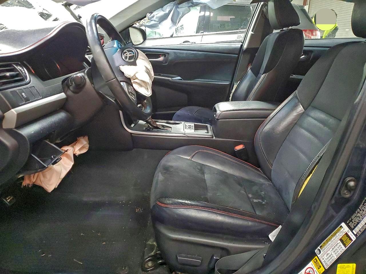 2017 TOYOTA CAMRY LE photo 7