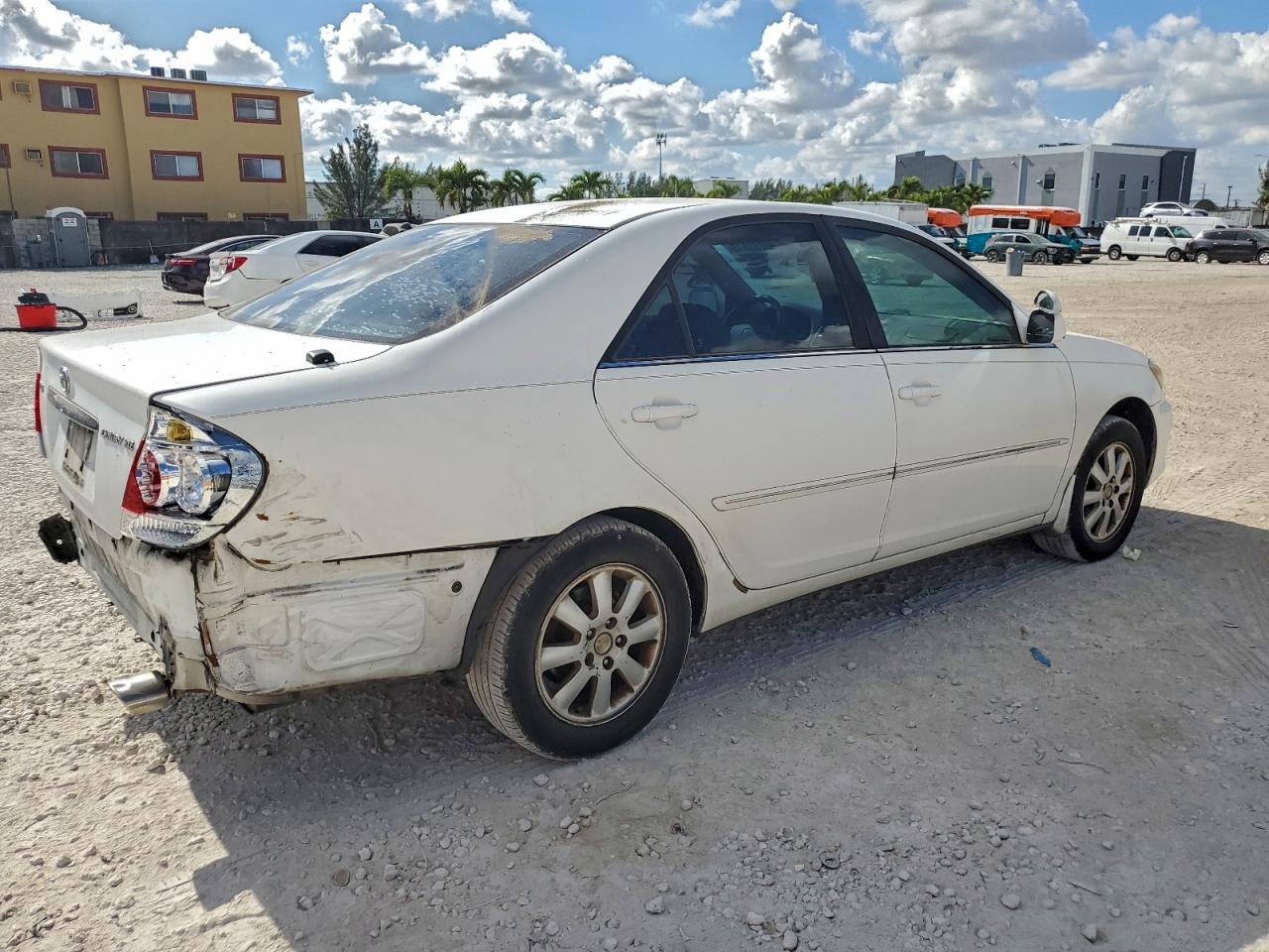 2006 TOYOTA CAMRY LE photo 3