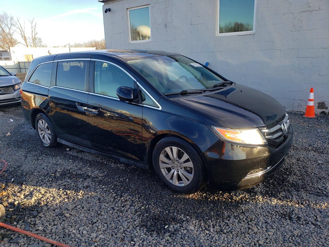 2014 HONDA ODYSSEY EXL photo 4
