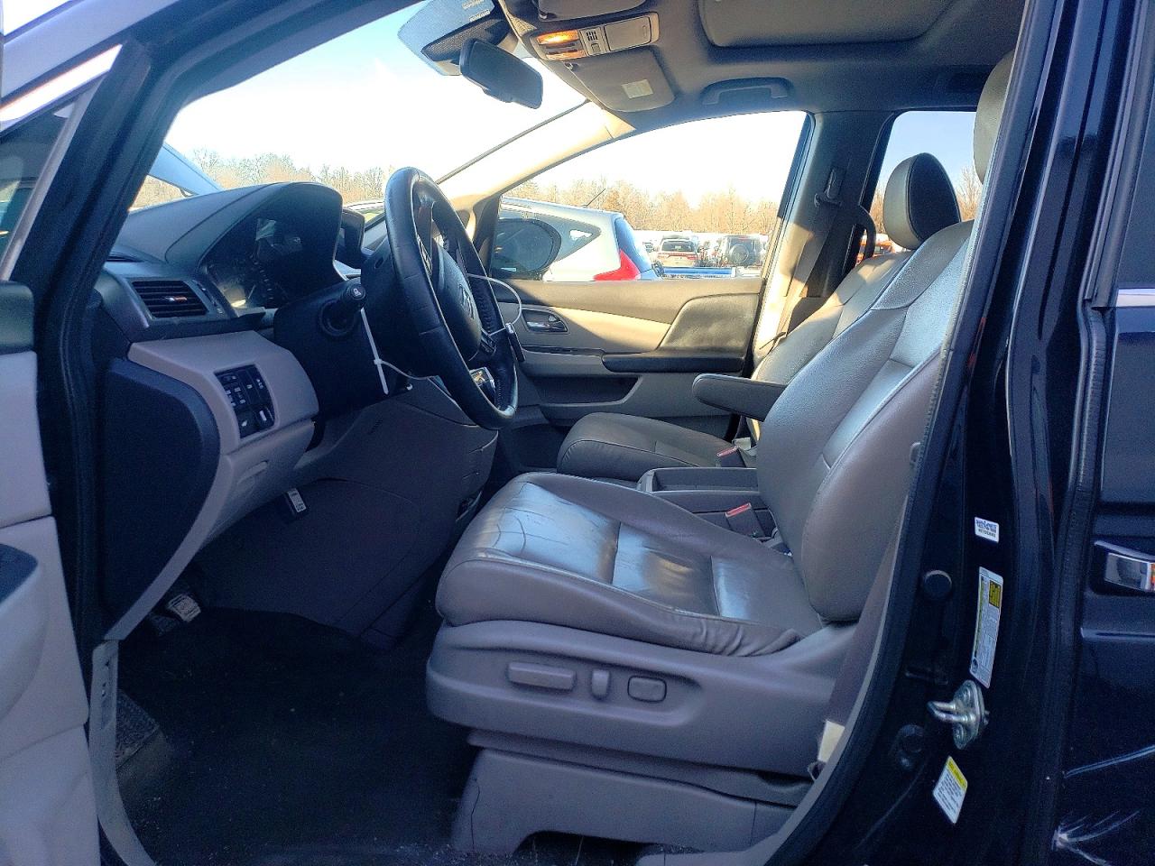 2014 HONDA ODYSSEY EXL photo 7