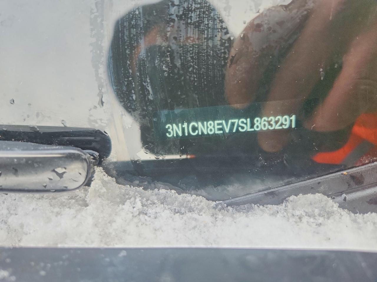 2025 NISSAN VERSA SV photo 12