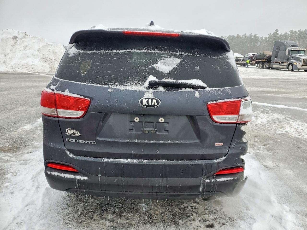 2017 KIA SORENTO LX photo 6