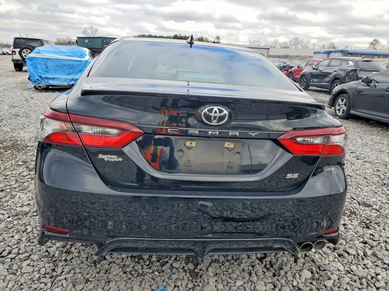 2022 TOYOTA CAMRY SE photo 6