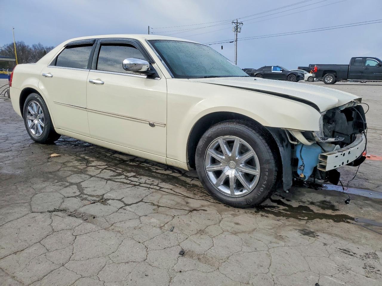 2010 CHRYSLER 300C photo 4