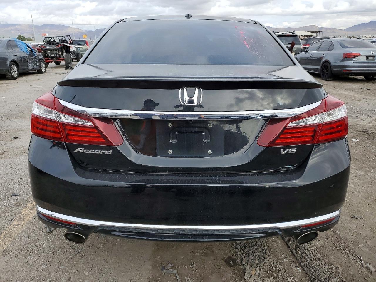 2017 HONDA ACCORD EXL photo 6