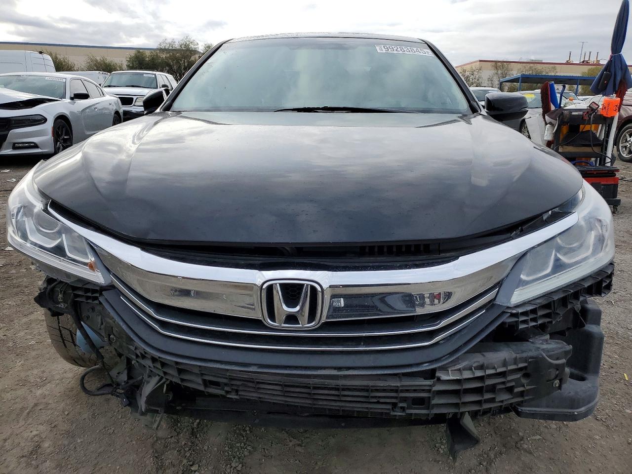 2017 HONDA ACCORD EXL photo 5