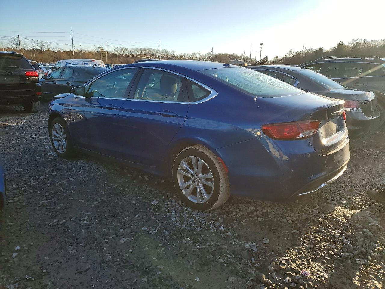 2015 CHRYSLER 200 LIMITED photo 2