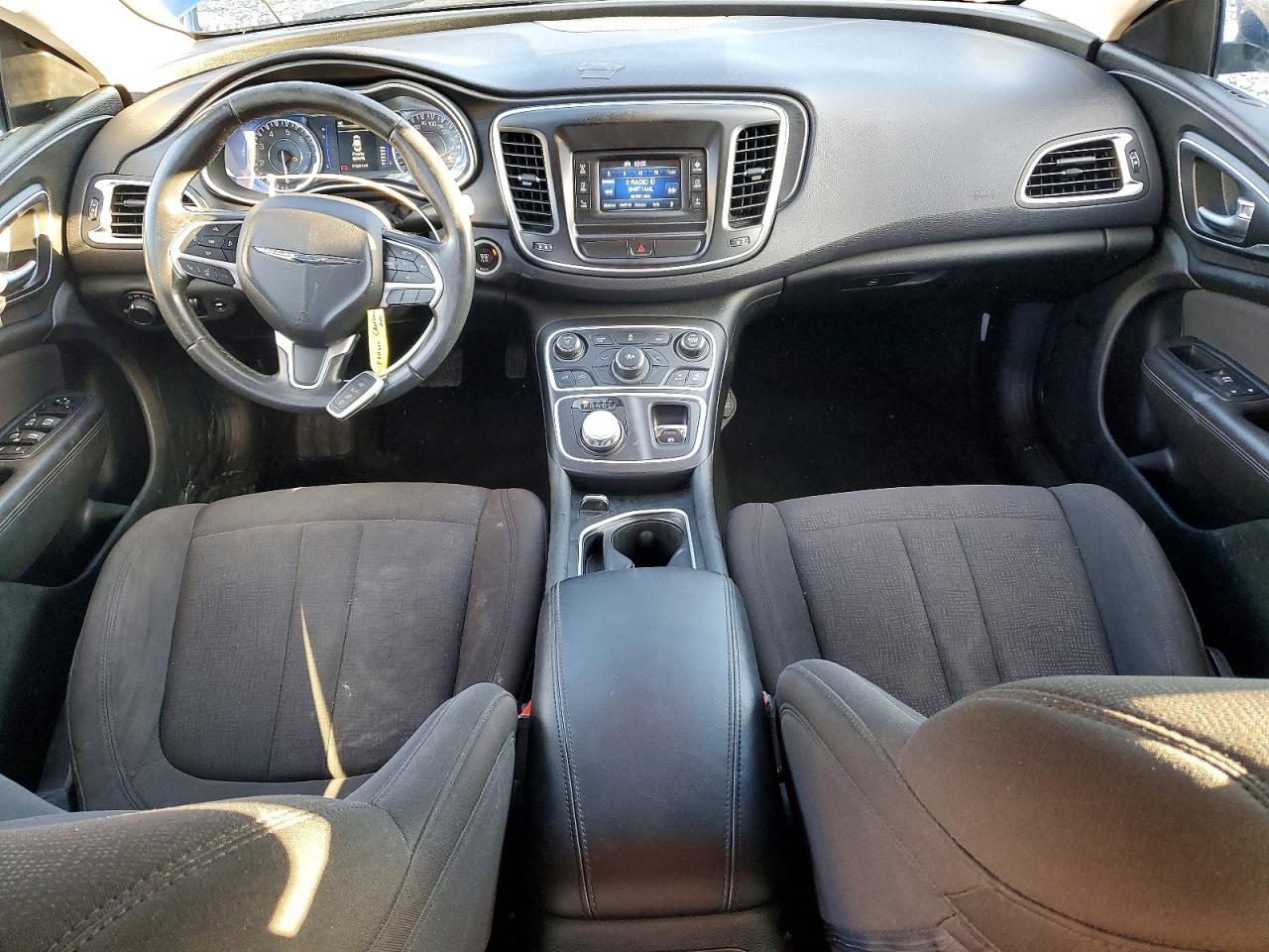 2015 CHRYSLER 200 LIMITED photo 8