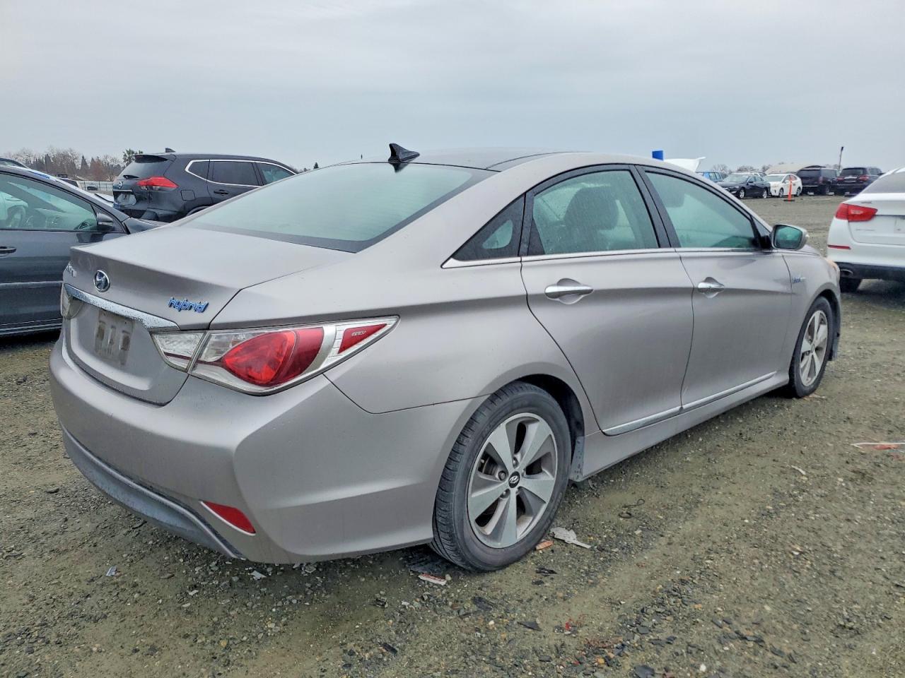 2011 HYUNDAI SONATA HYBRID photo 3