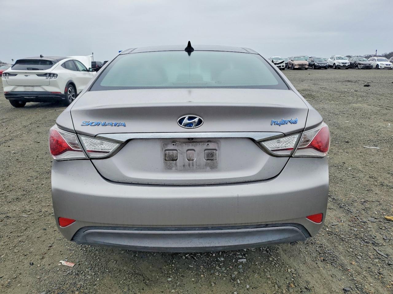 2011 HYUNDAI SONATA HYBRID photo 6