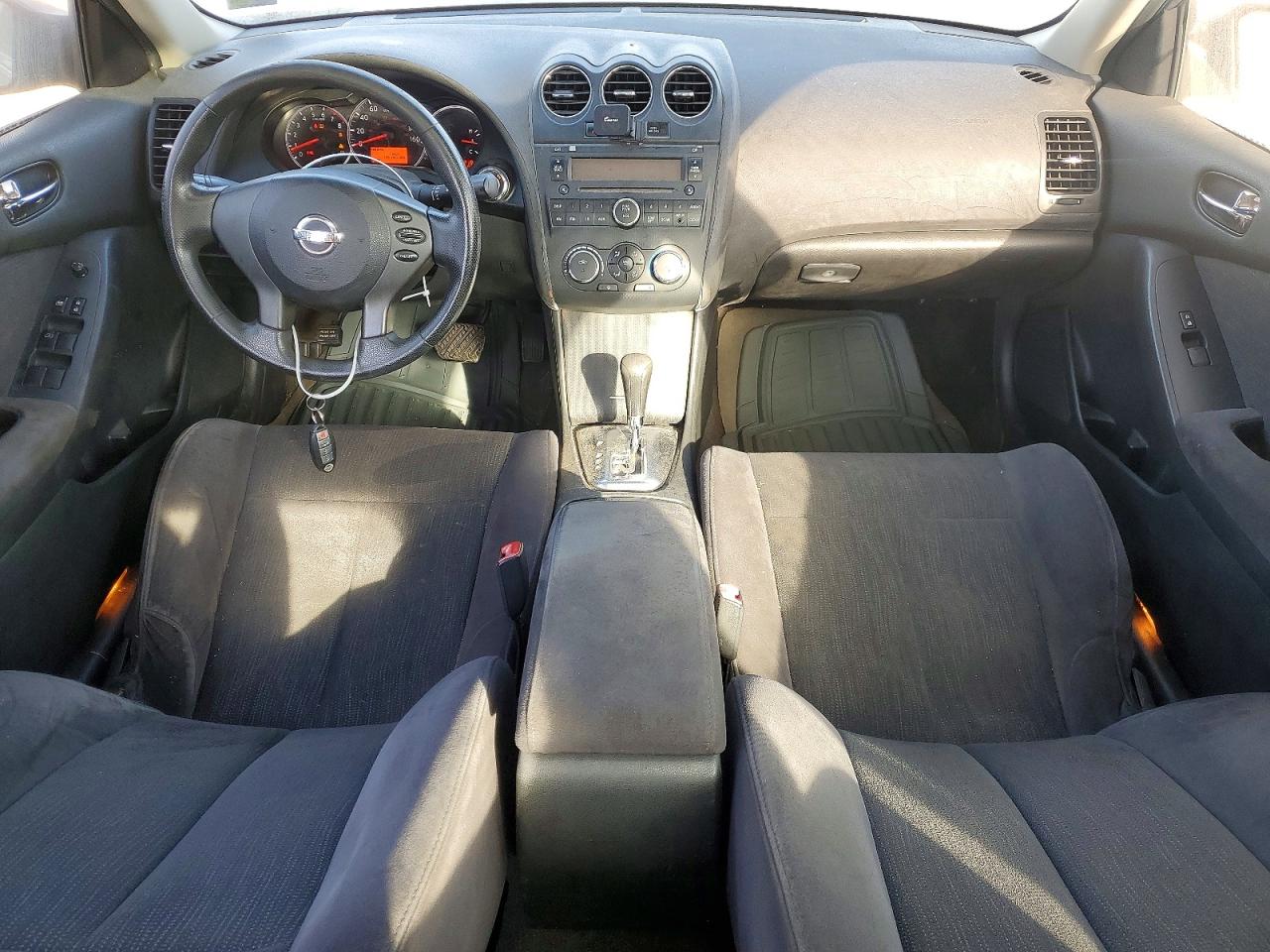 2011 NISSAN ALTIMA BASE photo 8