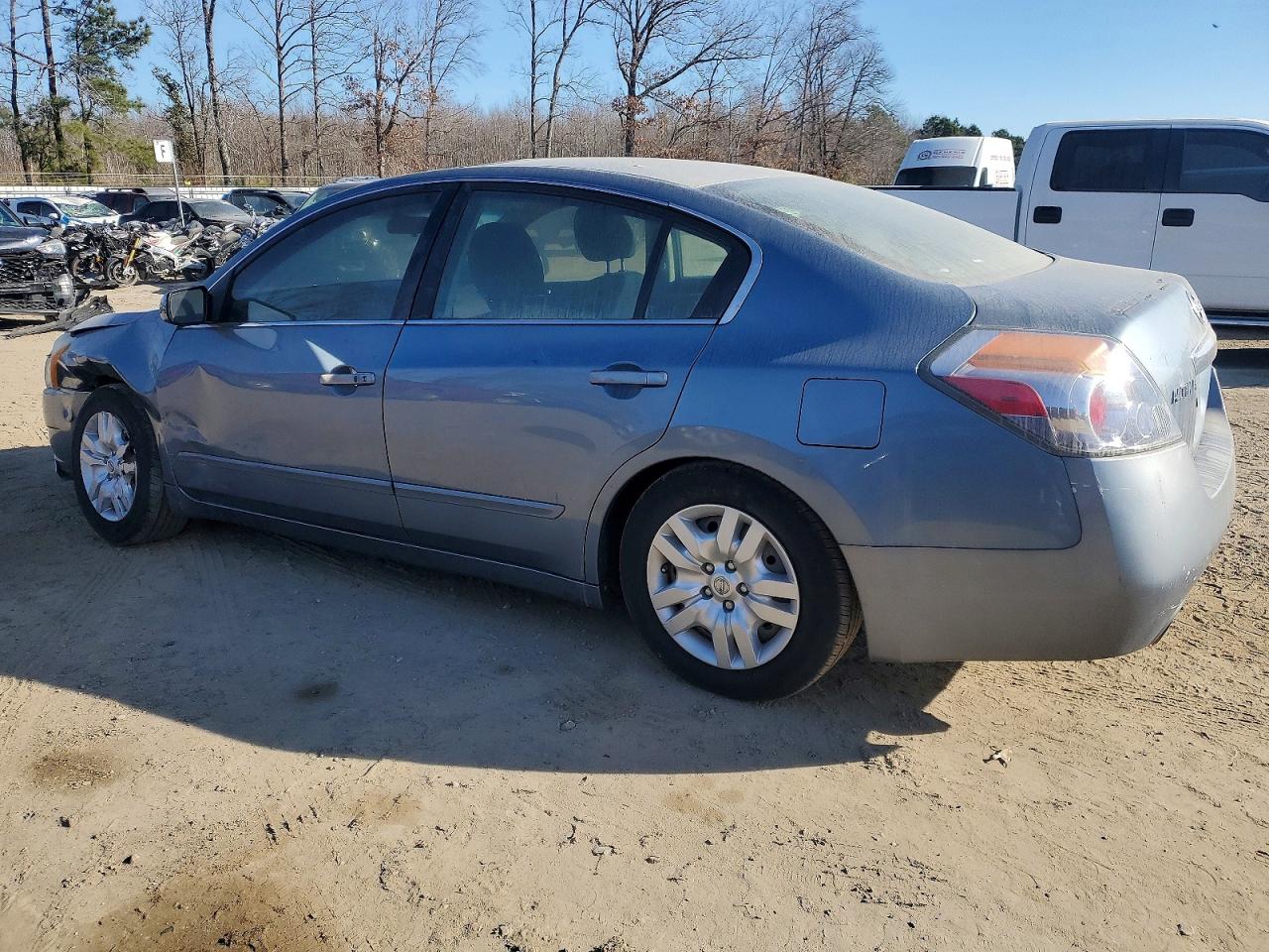 2011 NISSAN ALTIMA BASE photo 2