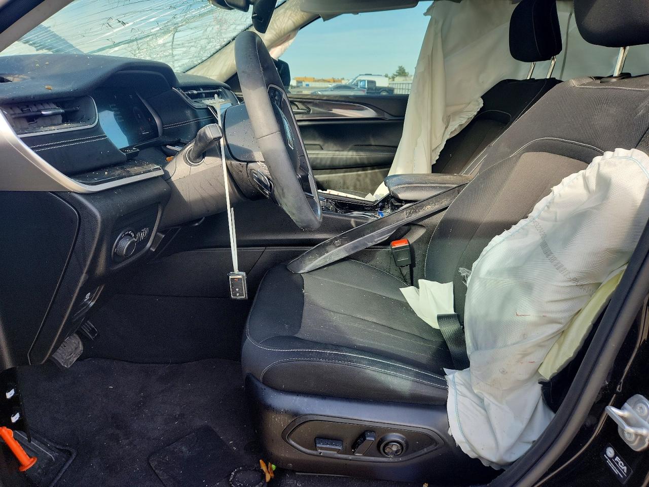 2023 JEEP GRAND CHEROKEE L LAREDO photo 13