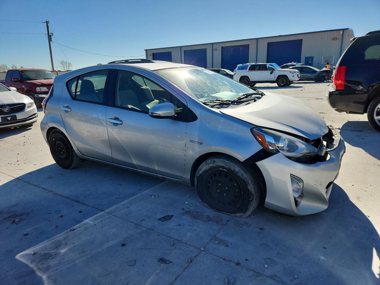 2015 TOYOTA PRIUS C photo 4