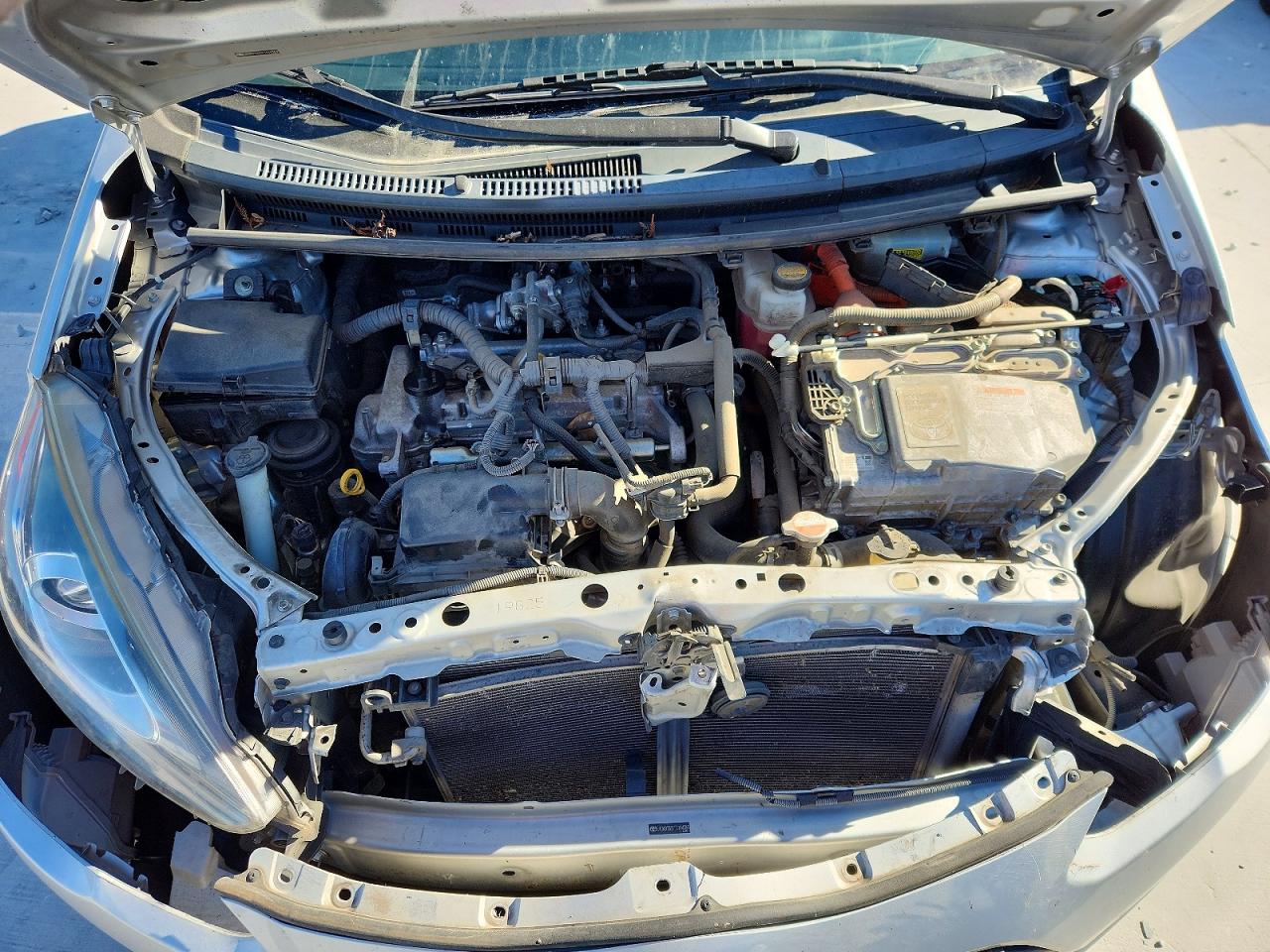 2015 TOYOTA PRIUS C photo 11