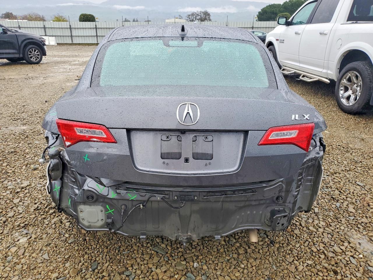 2013 ACURA ILX 20 TECH photo 6