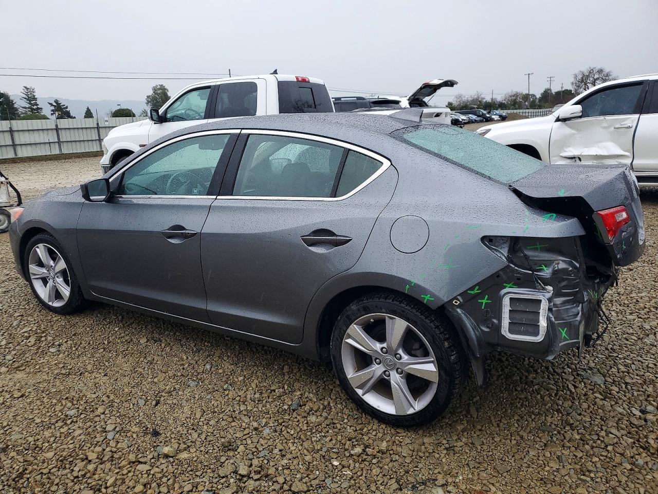 2013 ACURA ILX 20 TECH photo 2