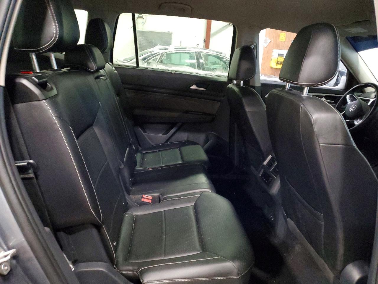 2023 VOLKSWAGEN ATLAS SE photo 31