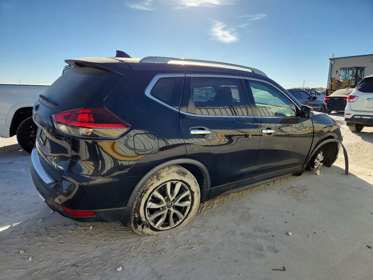 2019 NISSAN ROGUE S photo 3