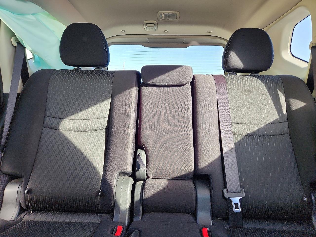 2019 NISSAN ROGUE S photo 10