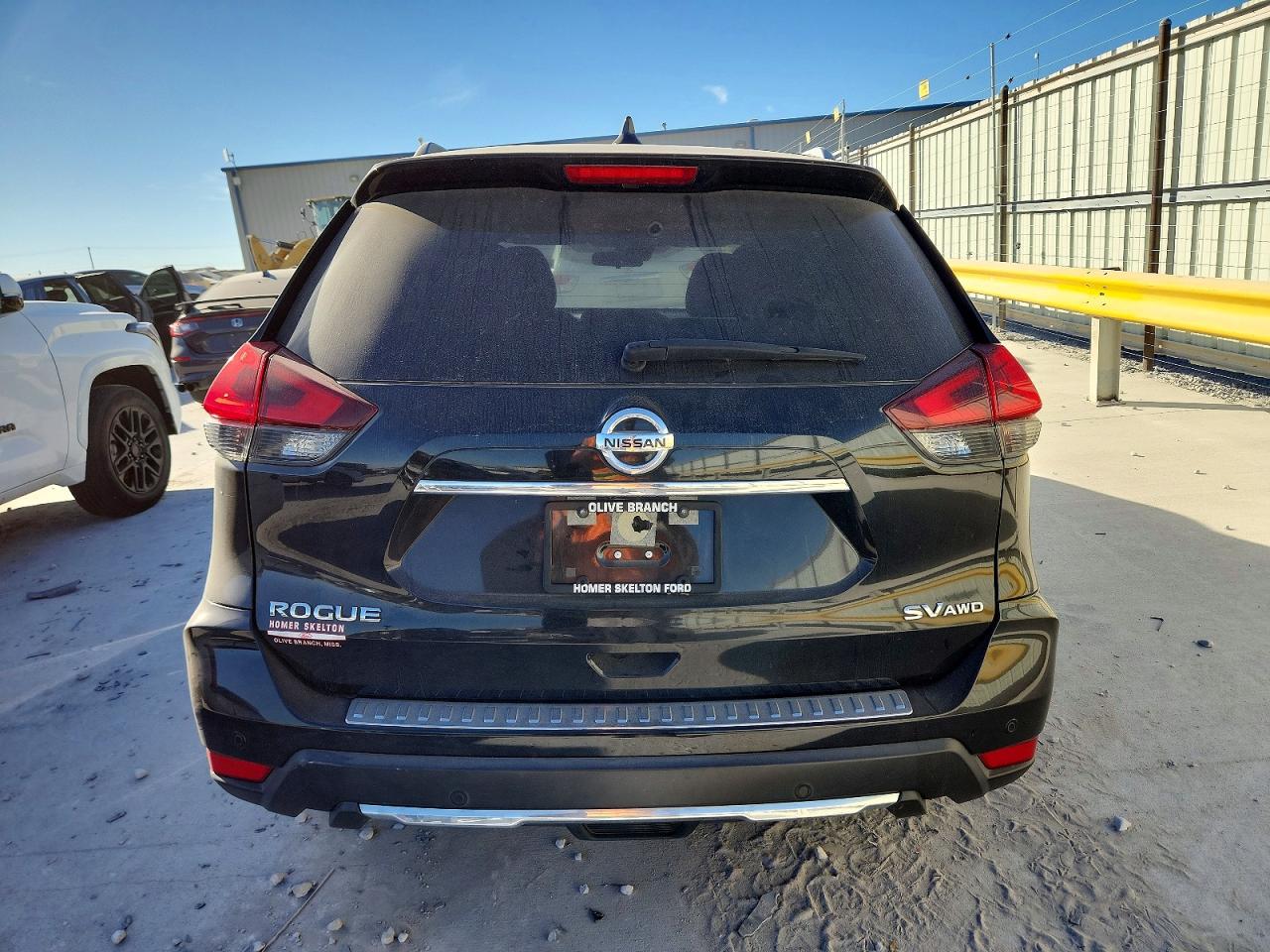 2019 NISSAN ROGUE S photo 6