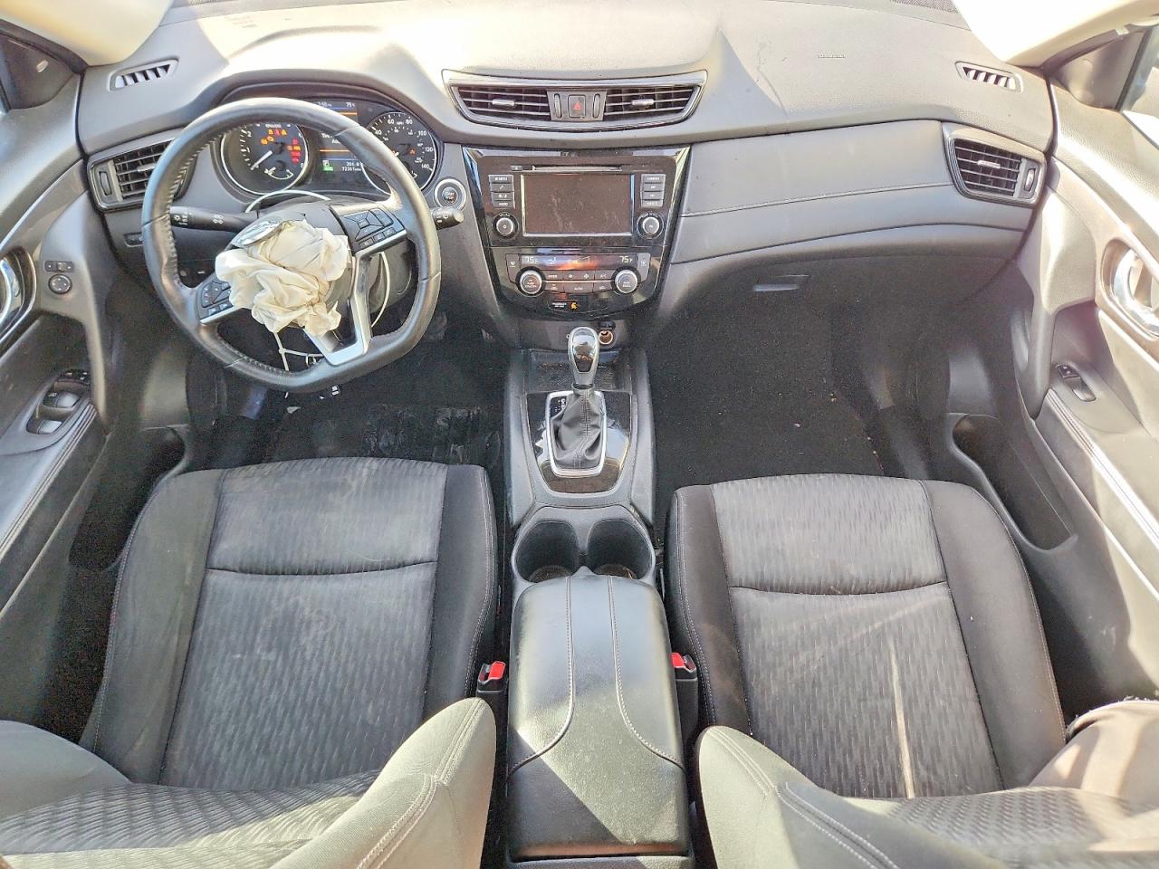 2019 NISSAN ROGUE S photo 8