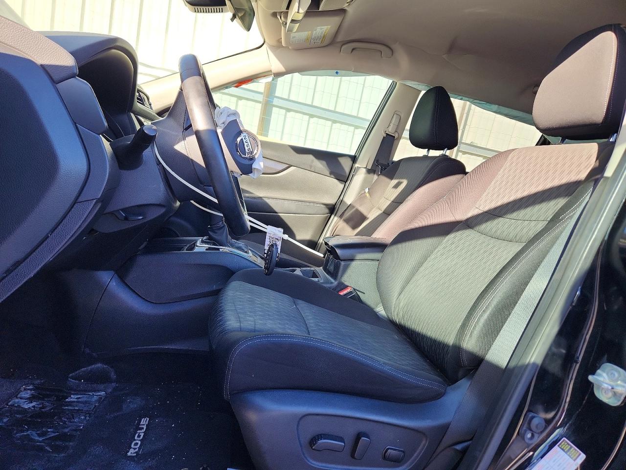 2019 NISSAN ROGUE S photo 7