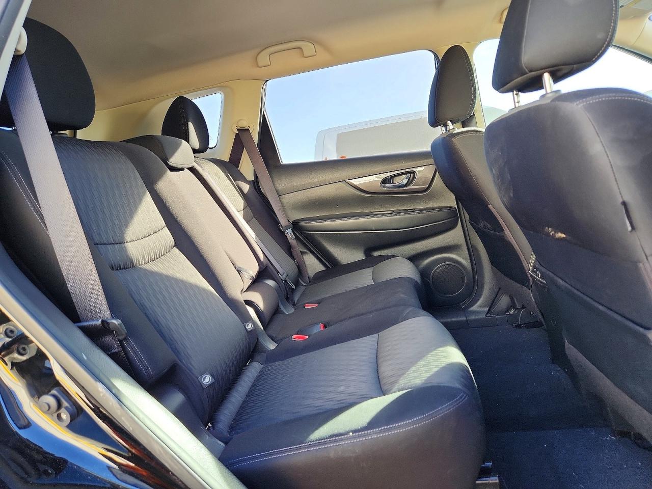 2019 NISSAN ROGUE S photo 11