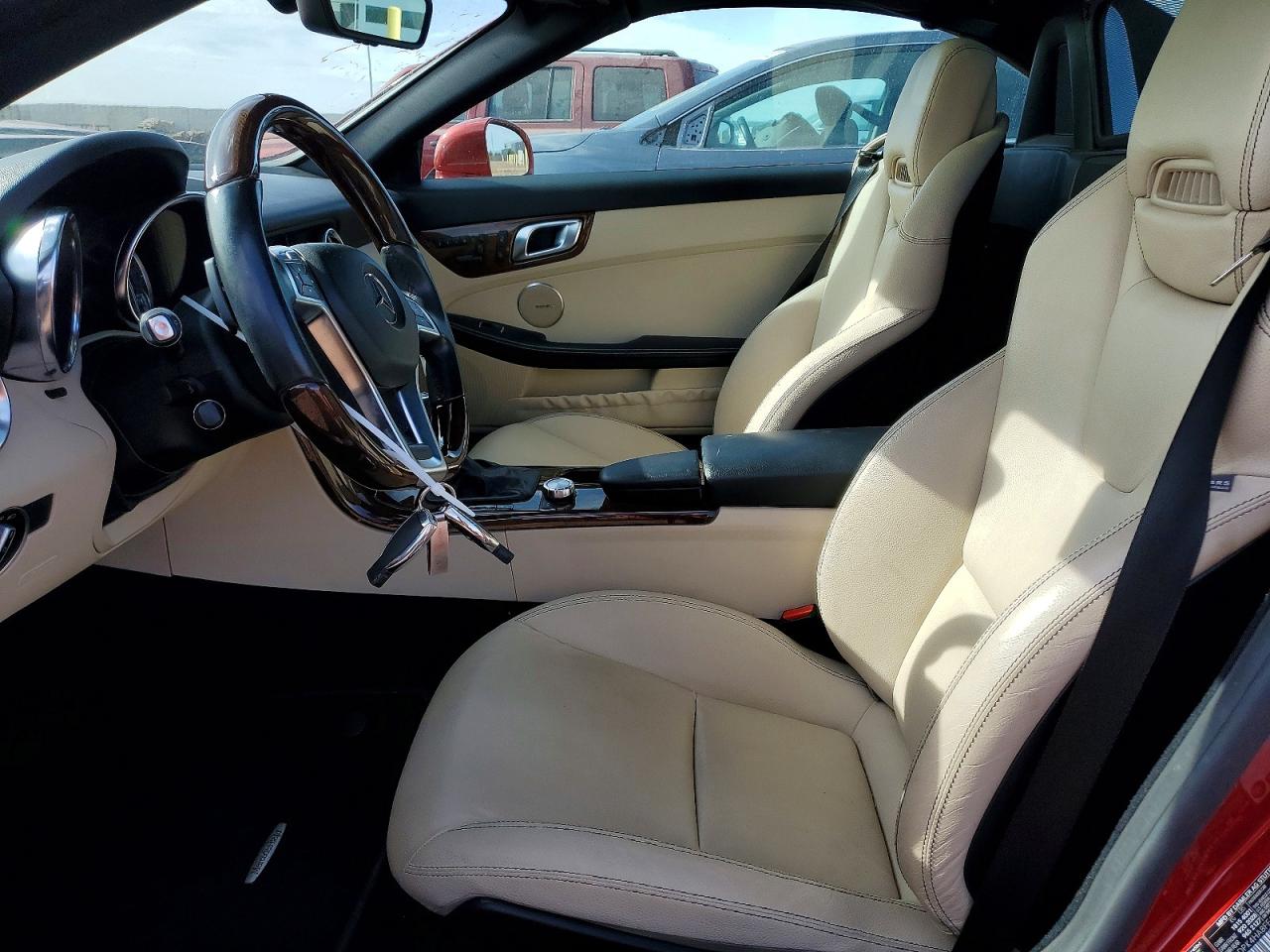 2015 MERCEDES-BENZ SLK 250 photo 7