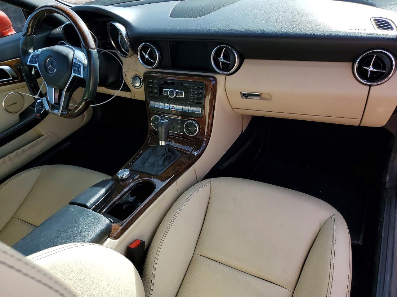 2015 MERCEDES-BENZ SLK 250 photo 8