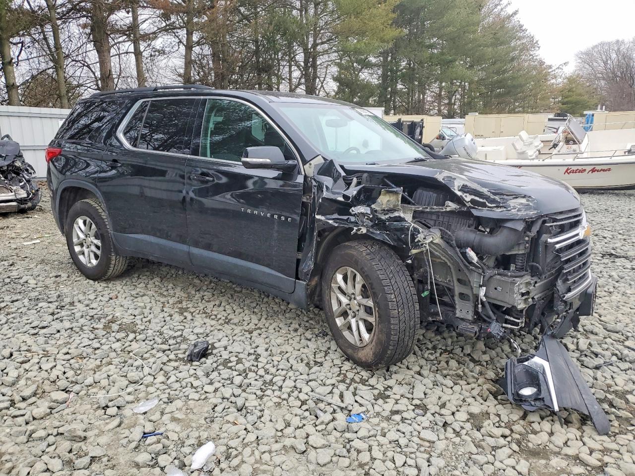 2019 CHEVROLET TRAVERSE LT photo 4