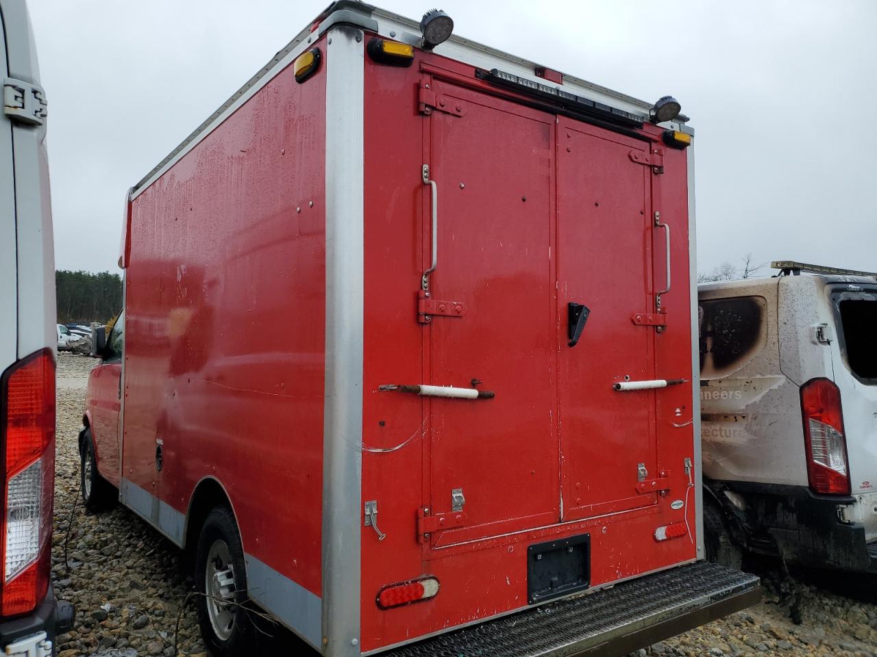 2016 CHEVROLET EXPRESS G3500 photo 2
