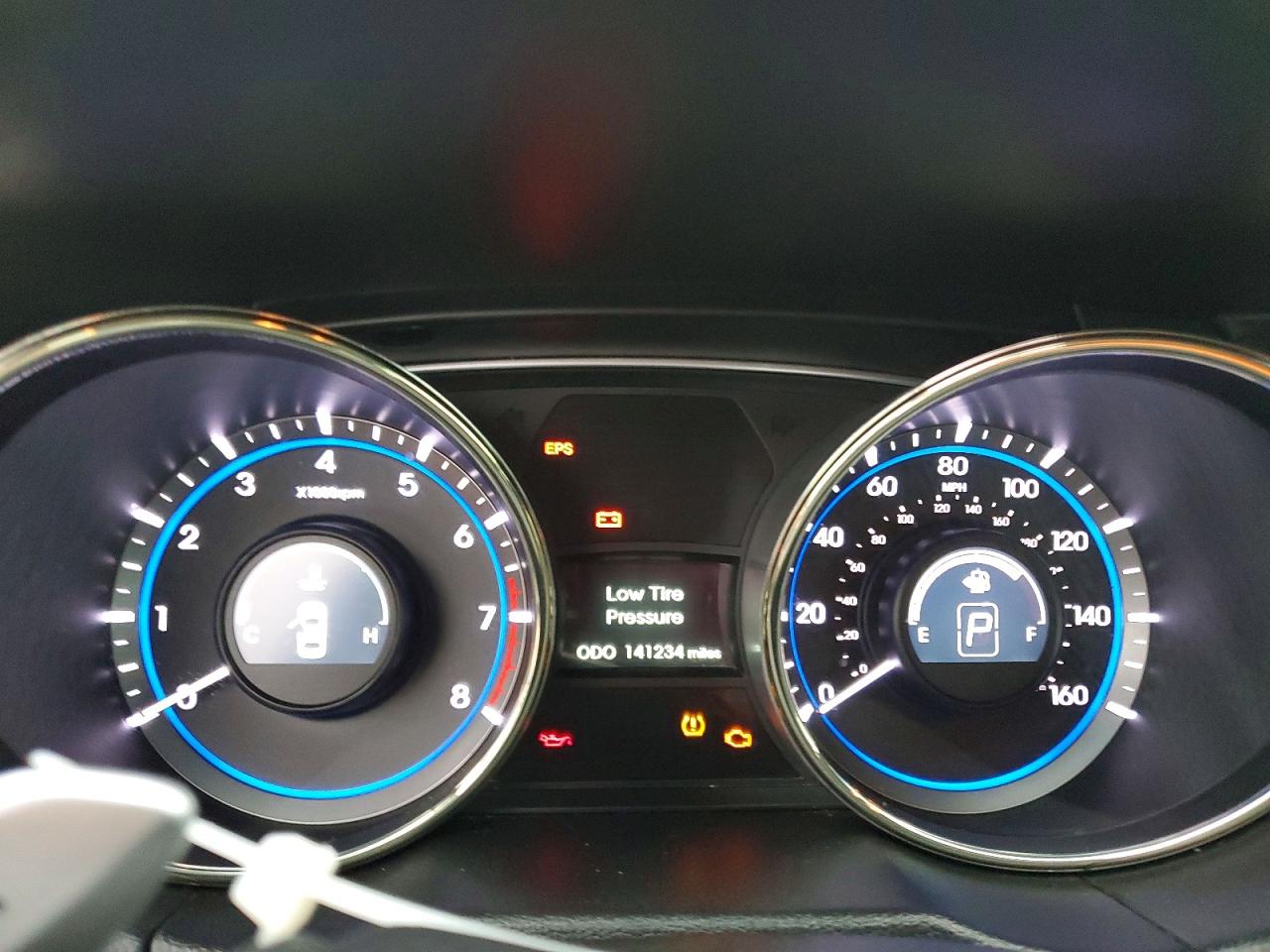 2012 HYUNDAI SONATA SE photo 9