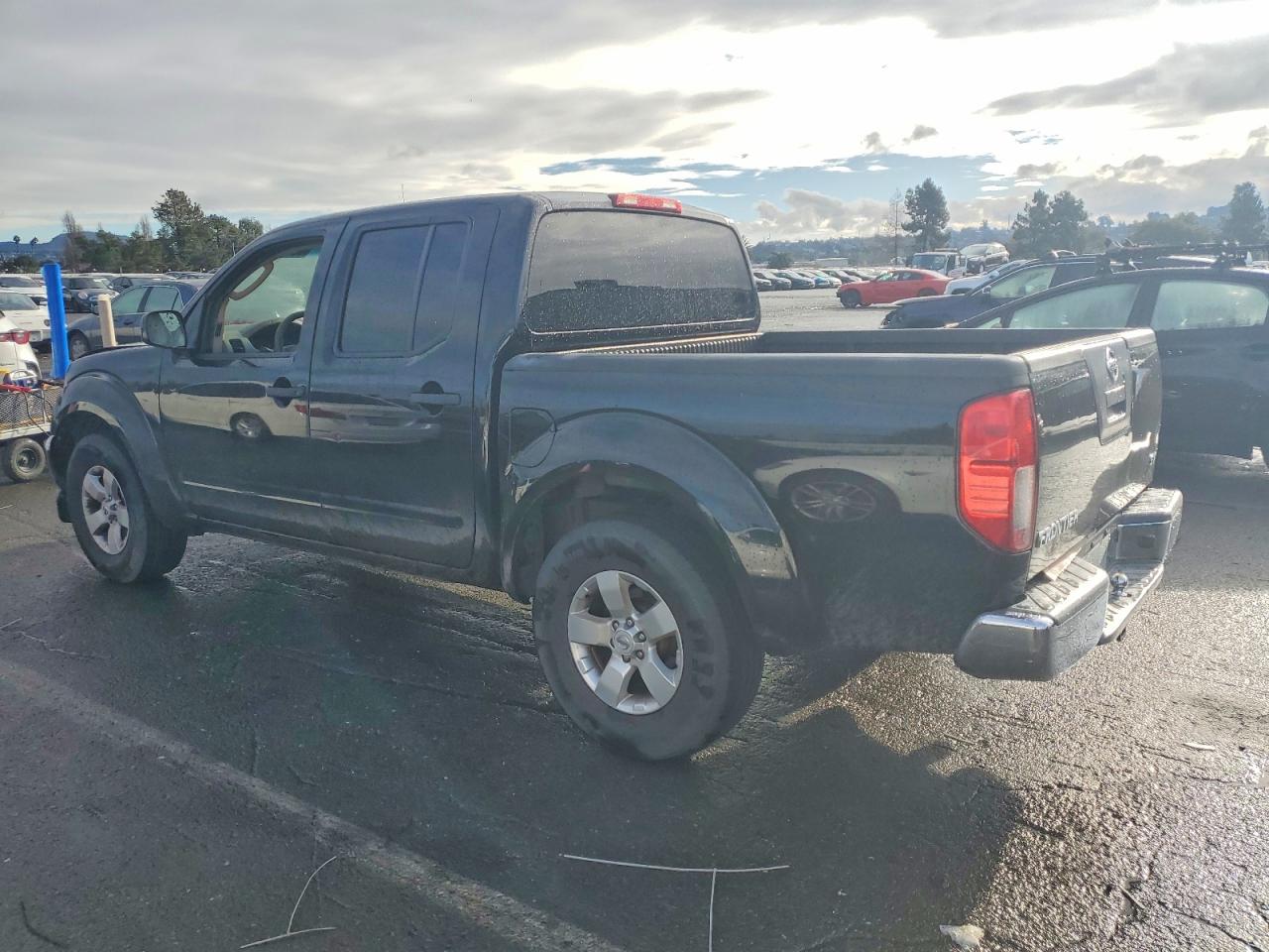 2011 NISSAN FRONTIER S photo 2