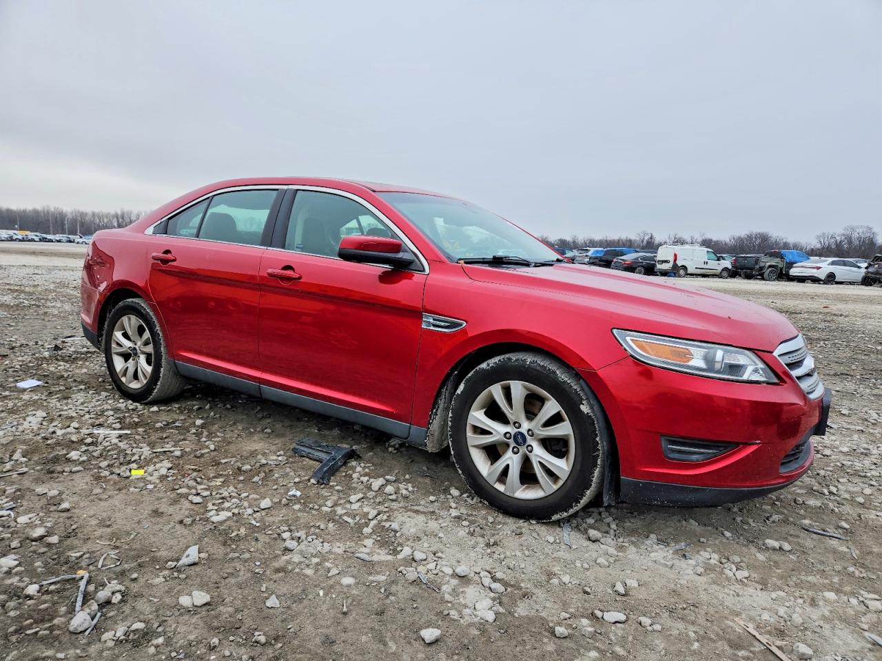 2011 FORD TAURUS SEL photo 4
