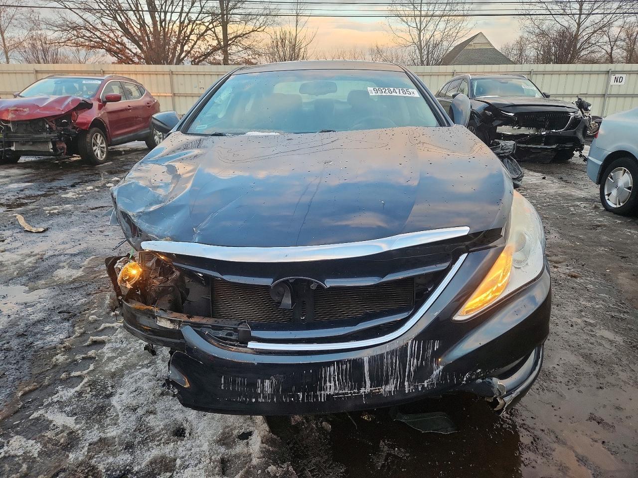 2012 HYUNDAI SONATA GLS photo 9