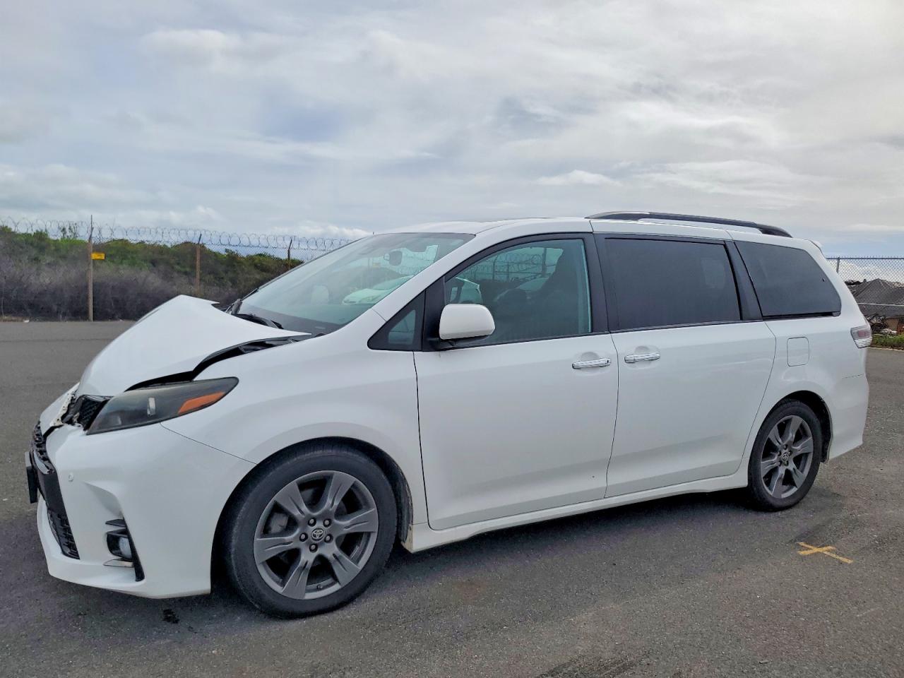 2020 TOYOTA SIENNA