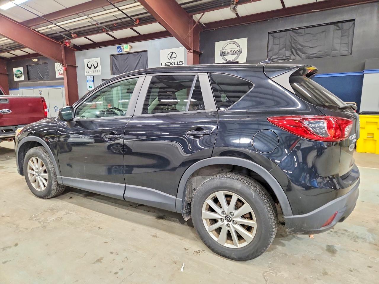 2016 MAZDA CX-5 TOURING photo 2