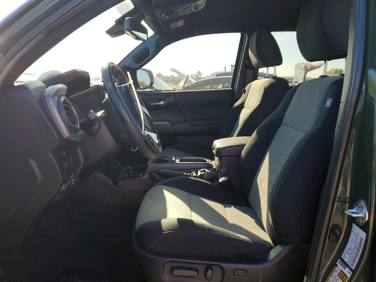 2022 TOYOTA TACOMA DOUBLE CAB photo 19