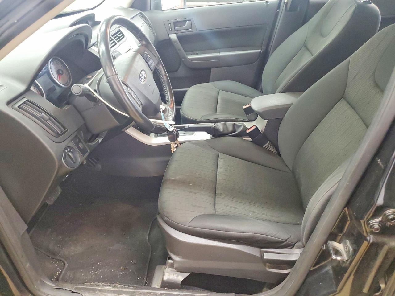 2008 FORD FOCUS SE photo 7