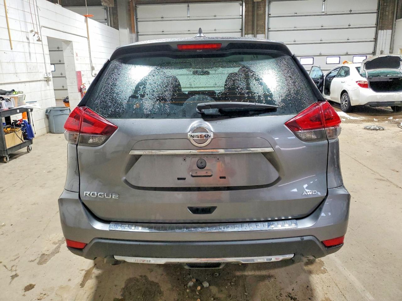 2018 NISSAN ROGUE S photo 6