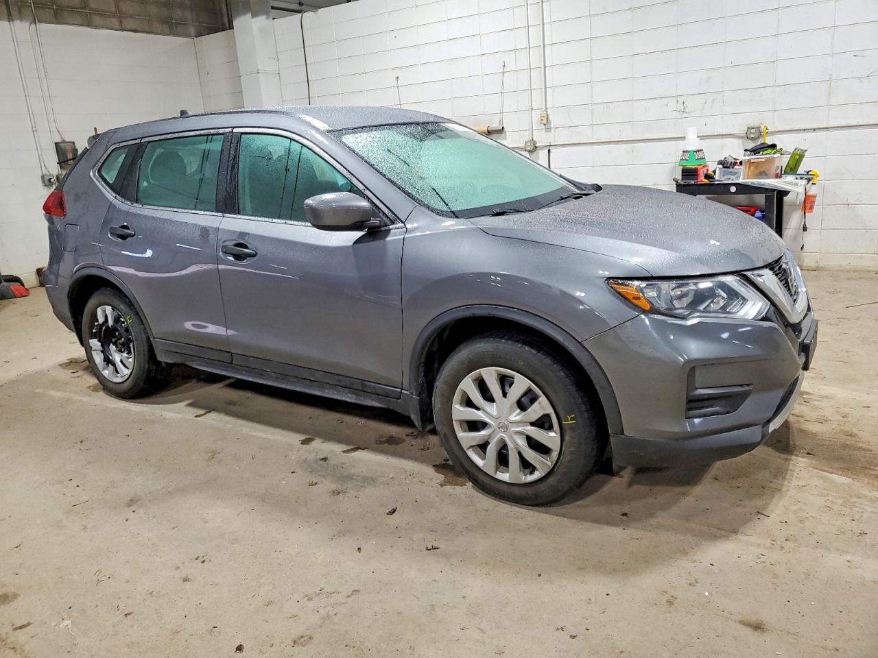 2018 NISSAN ROGUE S photo 4