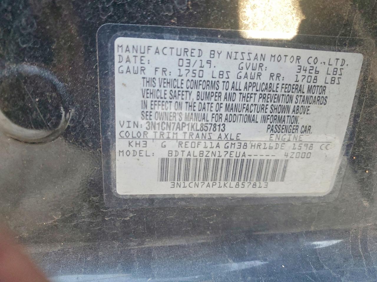 2019 NISSAN VERSA photo 12