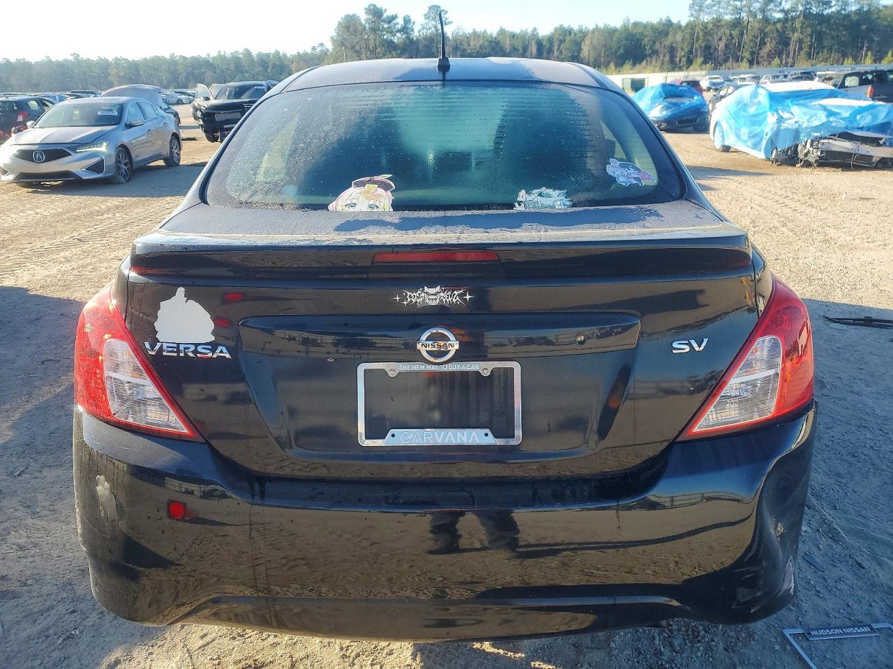 2019 NISSAN VERSA photo 6