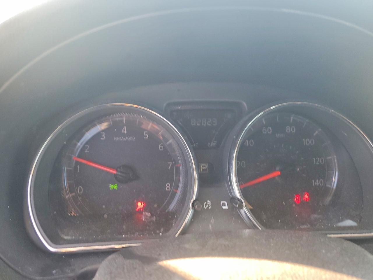 2019 NISSAN VERSA photo 9